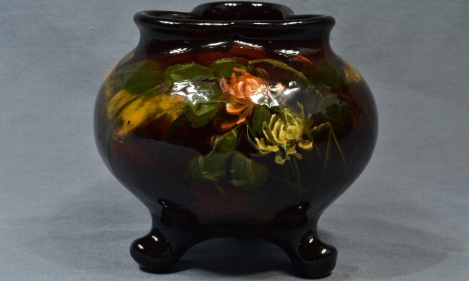 Weller pottery aurelian decorative vase